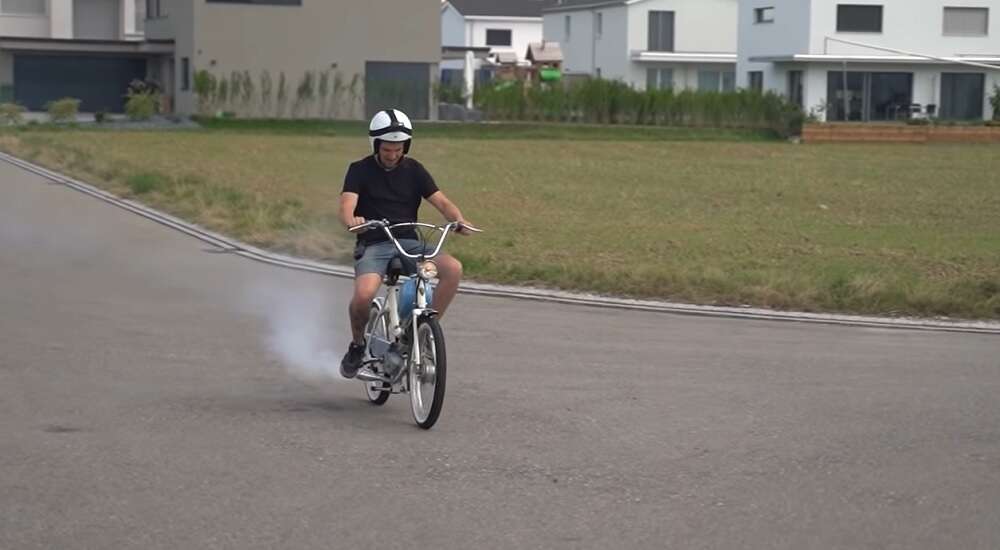 Ein Mofazylinder hält nicht ewig - manchmal ist ein Austausch unausweichlich Ein Mofazylinder hält nicht ewig - manchmal ist ein Austausch unausweichlich