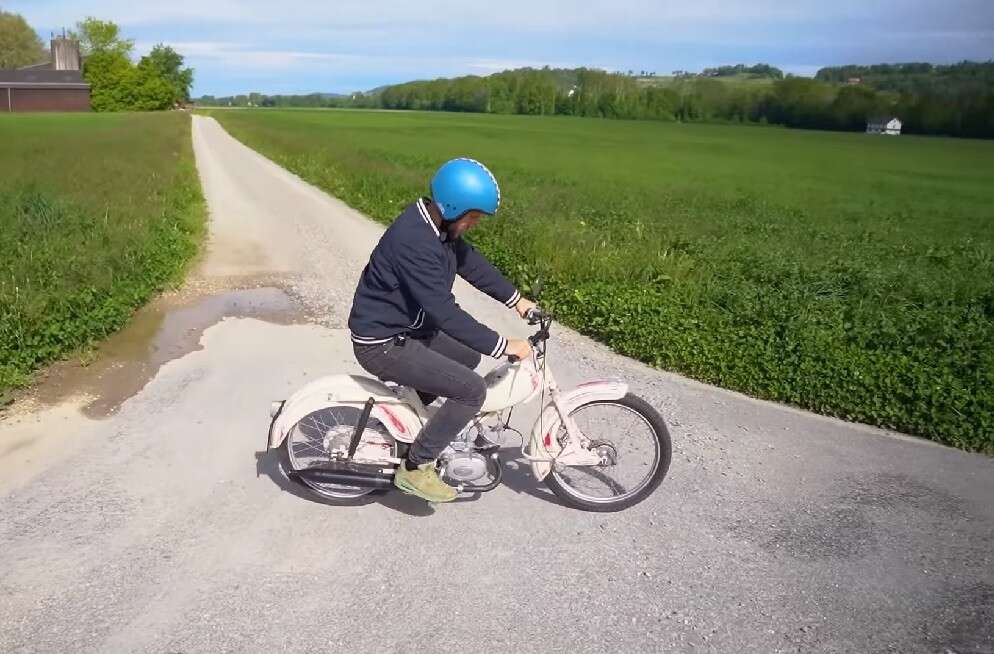 Mit der richtigen Kettenspannung reduziert sich die Wahrscheinlichkeit für ein Problem unterwegs Mit der richtigen Kettenspannung reduziert sich die Wahrscheinlichkeit für ein Problem unterwegs