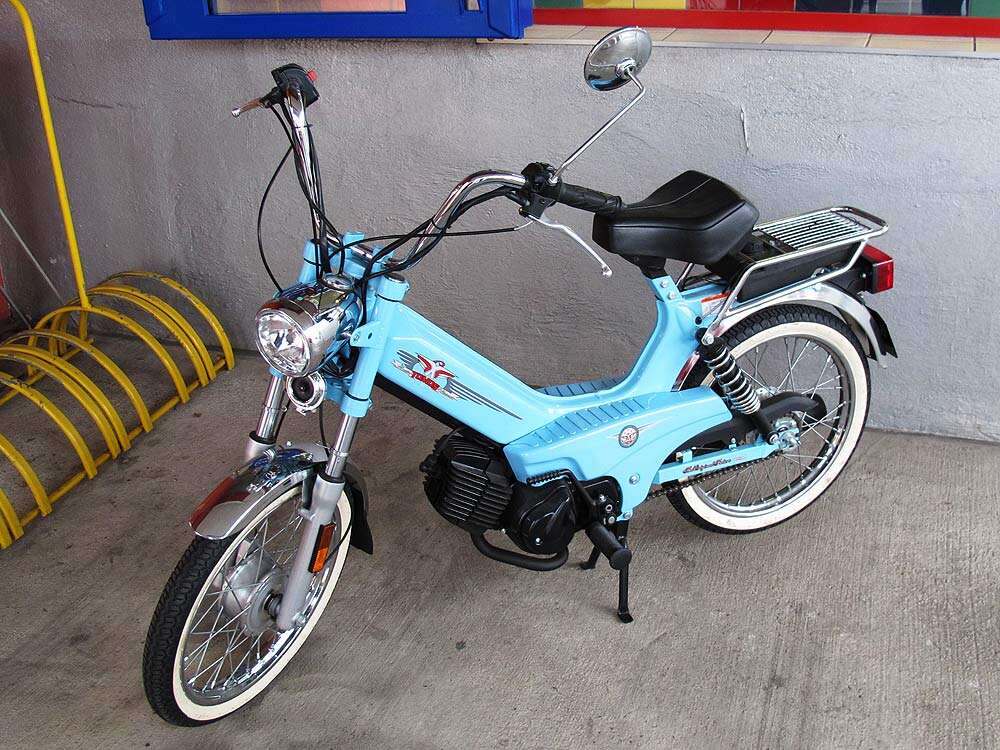 Schwestermodell des Puch Maxi: Tomos Classic XL 25 Schwestermodell des Puch Maxi: Tomos Classic XL 25