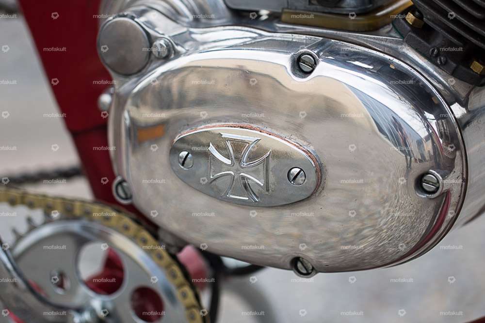 66HEROES Deckel «Iron Cross» Alu poliert | Sachs 50/2, 50/3, 50/4 Carousel Image 2