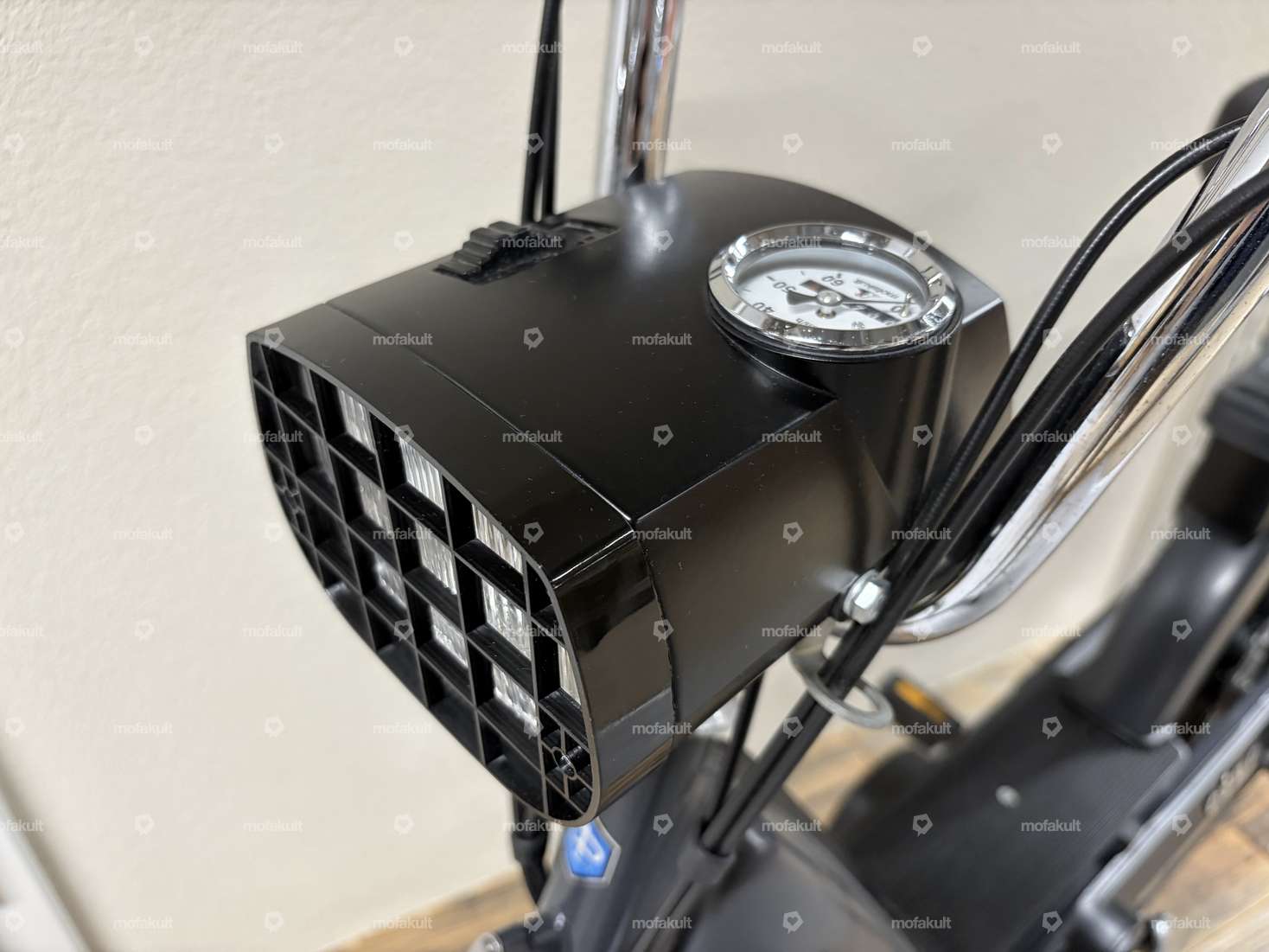 GPO Scheinwerfergitter konturbündig schwarz | Piaggio Ciao Carousel Image 3