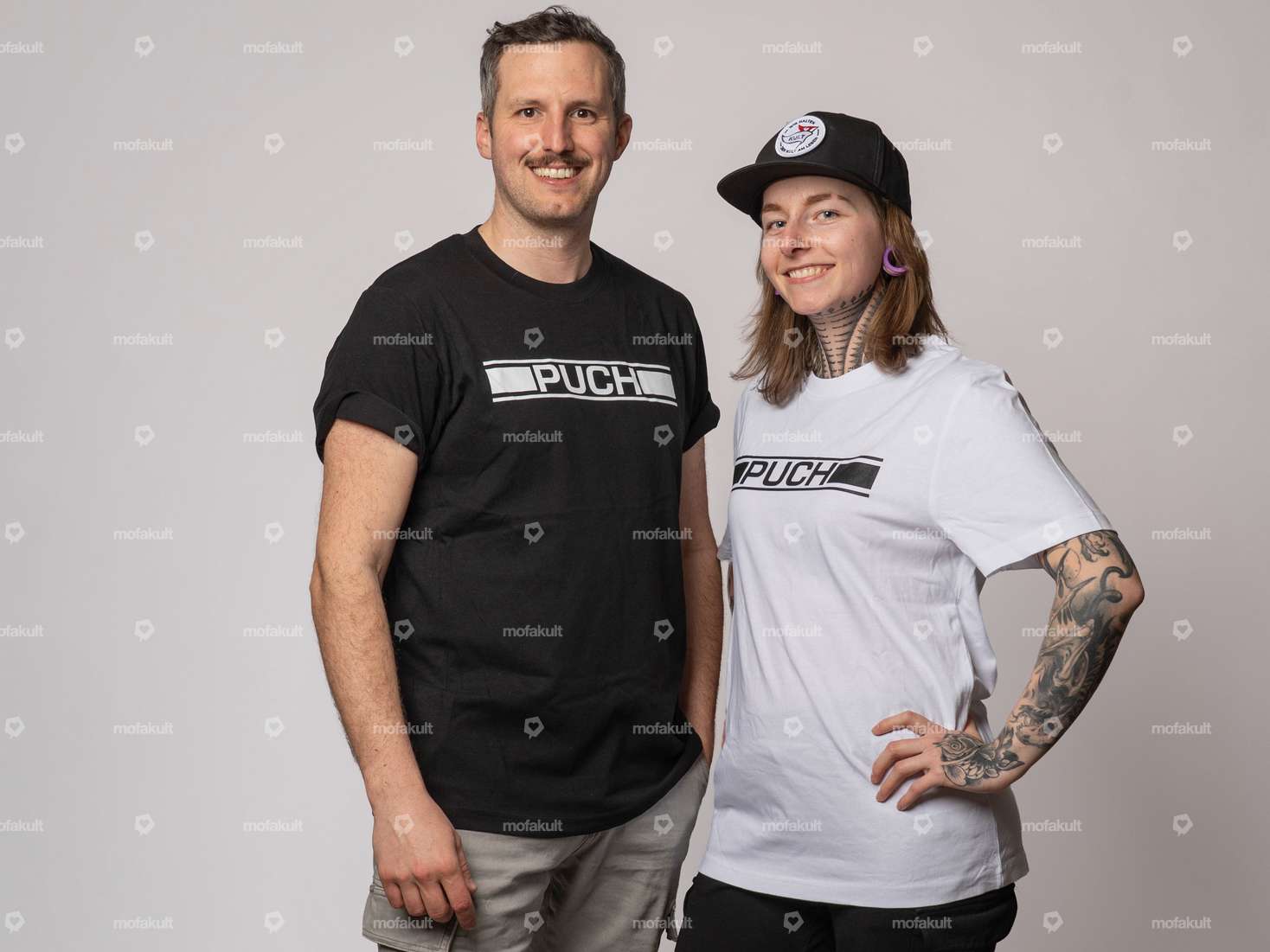 mk-Merch T-Shirt «PUCH» UNISEX weiss Carousel Image 1