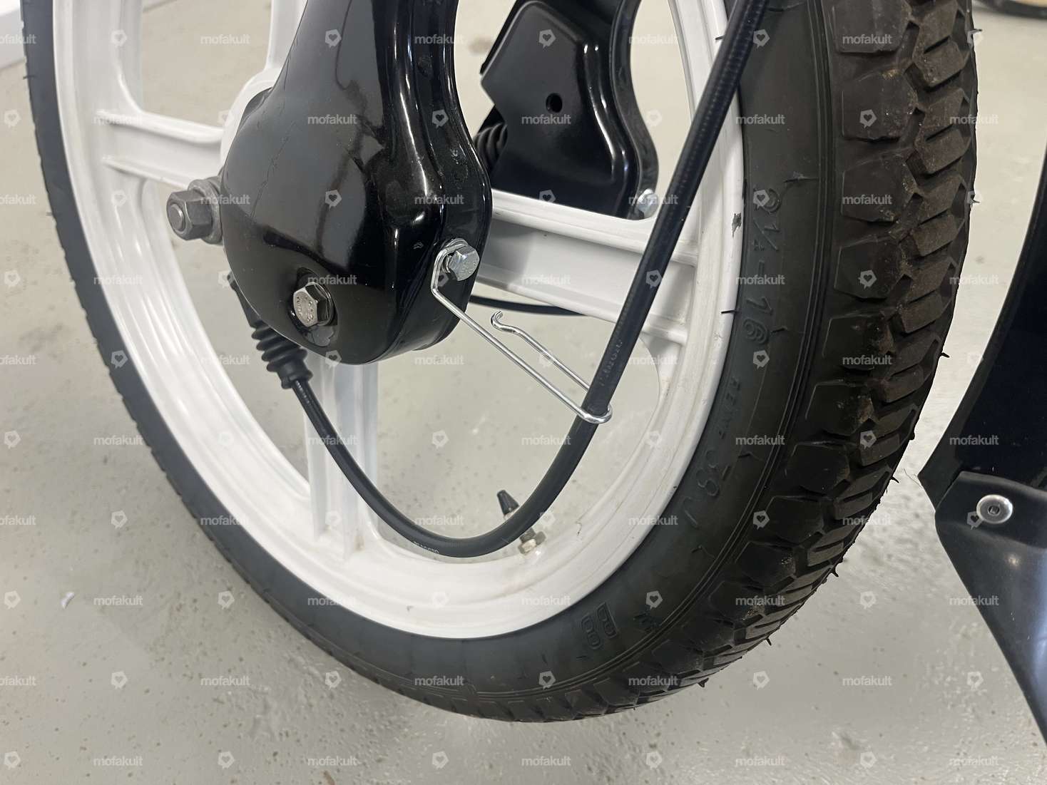 swiing® revival cable guide speedometer cable fork (long version) | Piaggio Ciao Carousel Image 3