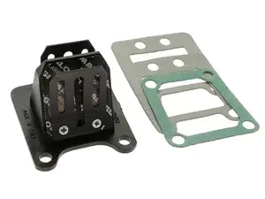 Malossi Insert à 4 membranes rabattables carbonite Puch / Peugeot 103 / 104 / 105 Malossi Insert à 4 membranes rabattables carbonite Puch / Peugeot 103 / 104 / 105