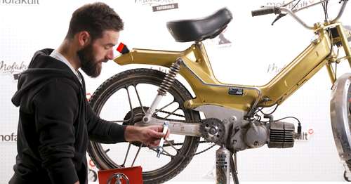 Kettenspanner an deinem Mofa montieren Kettenspanner an deinem Mofa montieren